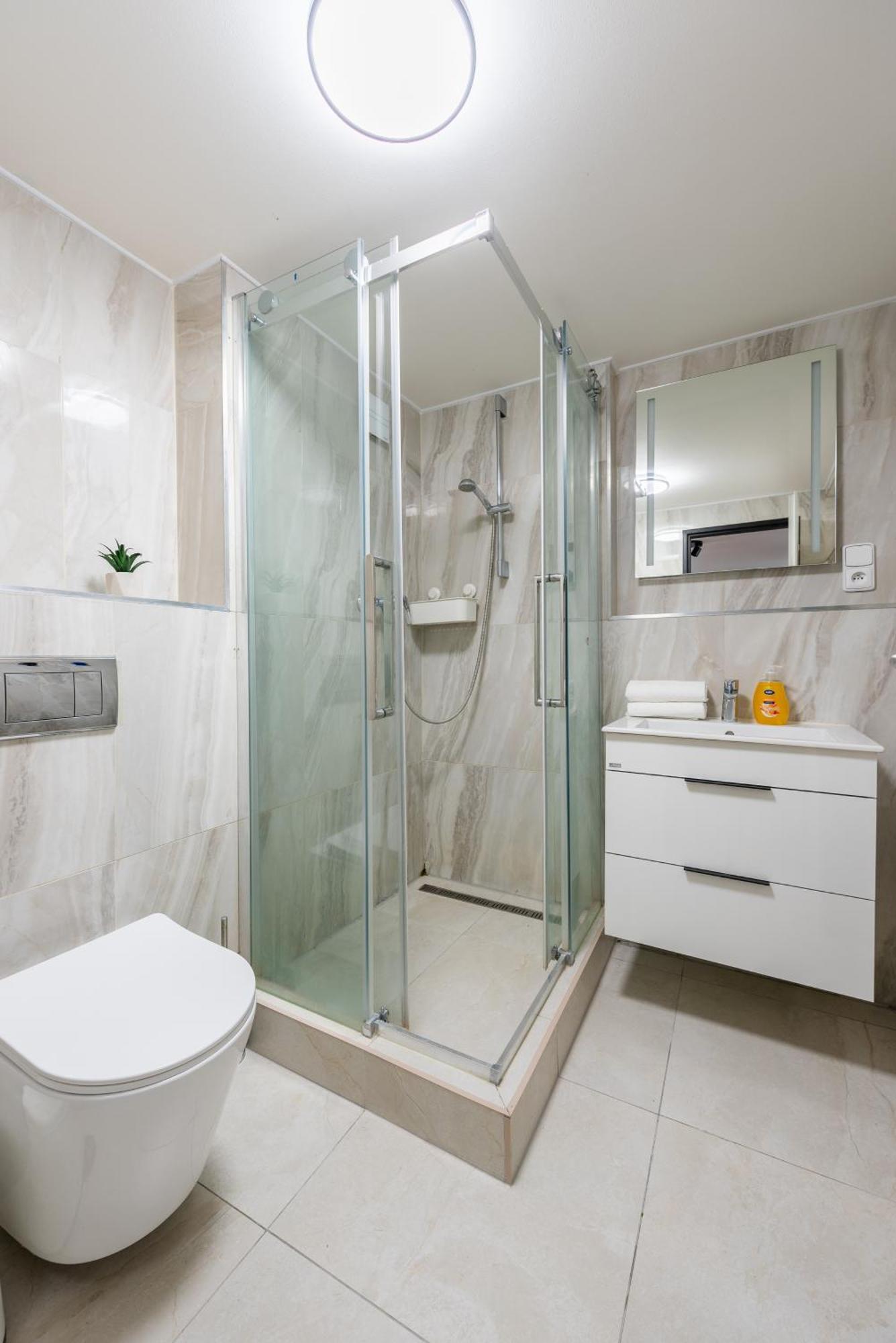 Spacious Near Karlin Square Apartamento *
