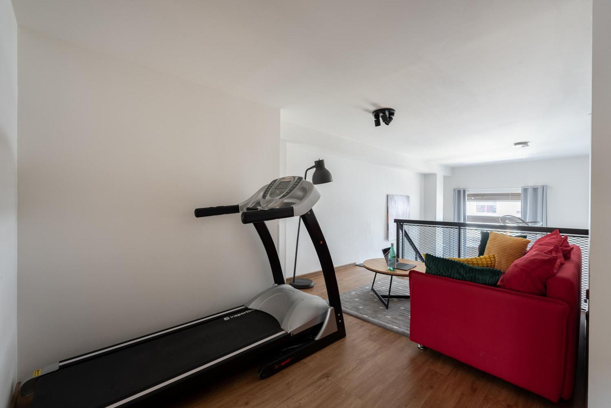 Spacious Near Karlin Square Apartamento